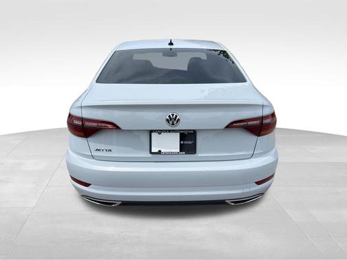 White Silver Metallic 2019 Volkswagen Jetta 1.4T R-Line