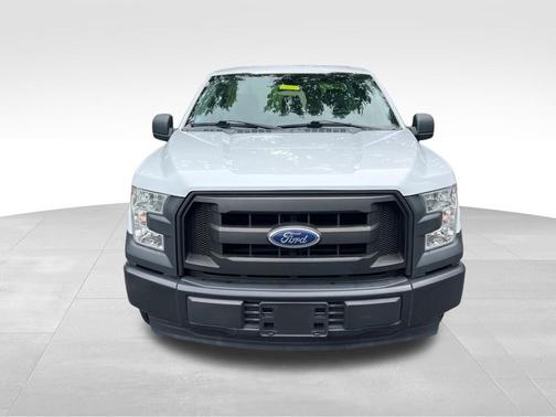 OXFORD WHITE 2017 Ford F-150 XL