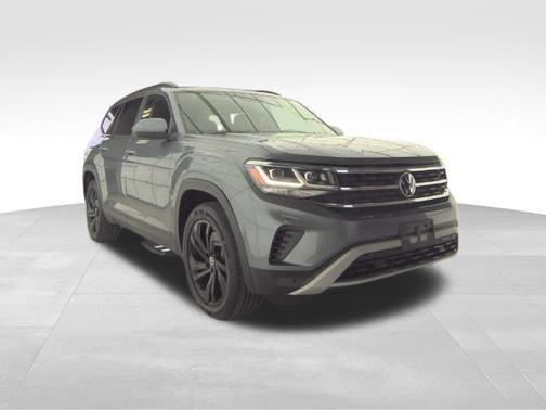 2022 Volkswagen Atlas 3.6L SE w/Technology