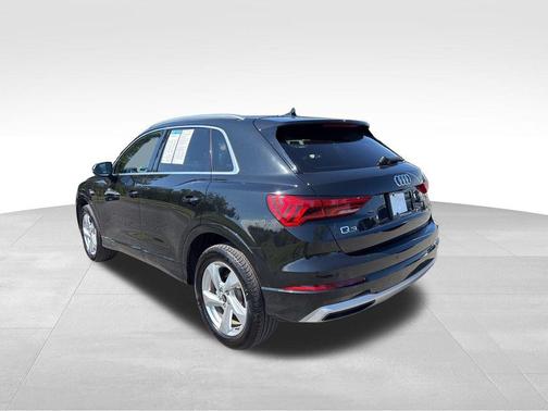 2022 Audi Q3 40 Premium