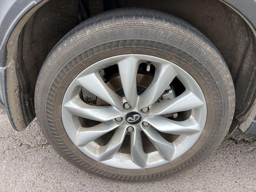 2022 INFINITI QX50 LUXE