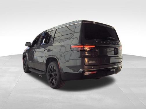 Baltic Gray Metallic Clearcoat 2022 Jeep Wagoneer Series II 4x2