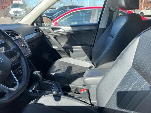 2022 Volkswagen Tiguan 2.0T SE 4MOTION