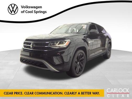 Deep Black Pearl 2022 Volkswagen Atlas Cross Sport 2.0T SE w/Technology