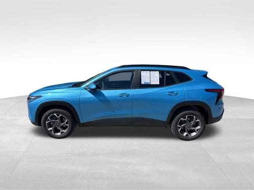 Marina Blue Metallic 2025 Chevrolet Trax LT