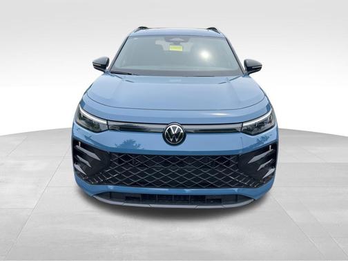 monterey blue pearl 2026 Volkswagen Tiguan 2.0T SE R-Line Black