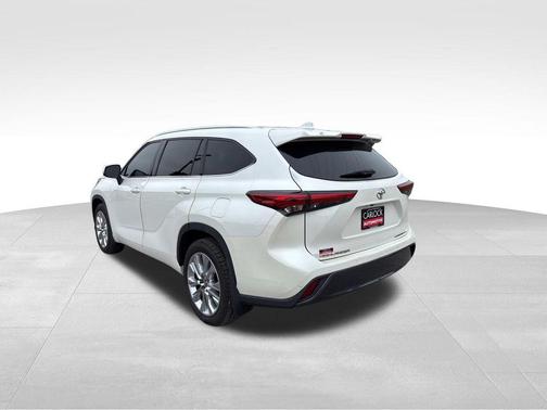 Blizzard Pearl 2020 Toyota Highlander Limited