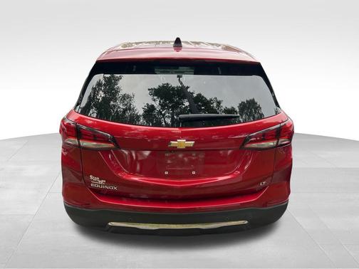 Radiant Red Tintcoat 2023 Chevrolet Equinox 1LT