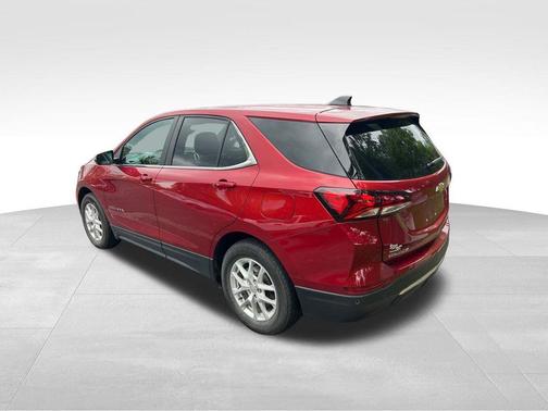Radiant Red Tintcoat 2023 Chevrolet Equinox 1LT