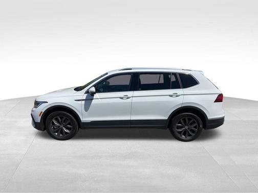 Pure White 2022 Volkswagen Tiguan 2.0T SE 4MOTION