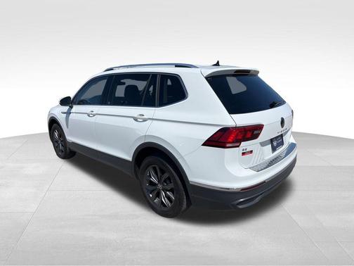 Pure White 2022 Volkswagen Tiguan 2.0T SE 4MOTION