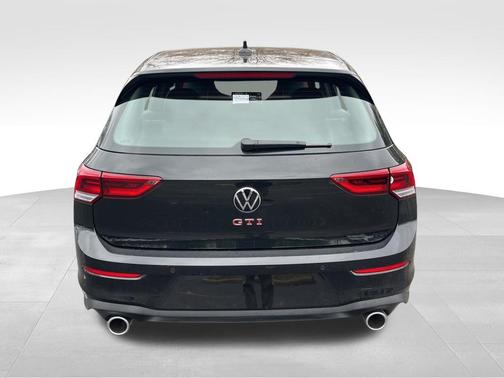 2026 Volkswagen Golf GTI 2.0T SE DSG