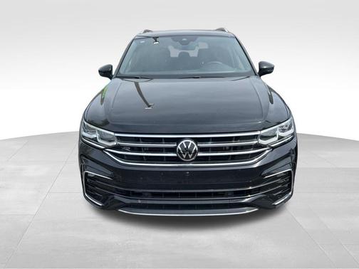 2022 Volkswagen Tiguan 2.0T SEL R-Line 4MOTION