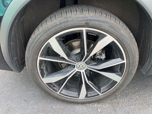 2022 Volkswagen Tiguan 2.0T SEL R-Line 4MOTION