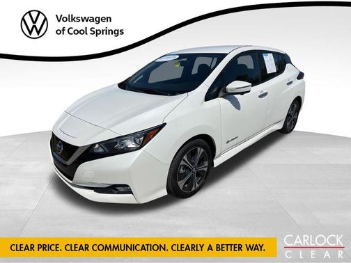 Pearl White 2018 Nissan Leaf SL