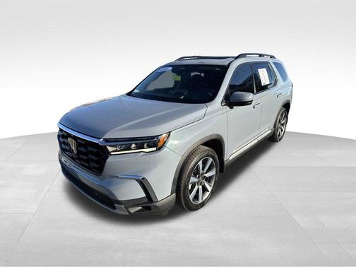 Sonic Gray Pearl 2024 Honda Pilot Elite