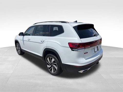 opal white pearl 2026 Volkswagen Atlas 2.0T SE w/Technology