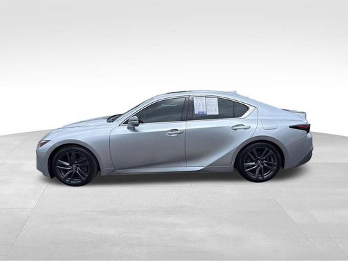 Iridium 2021 Lexus IS 300 Base