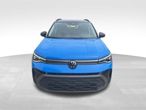 2025 Volkswagen Taos 1.5T SE Black