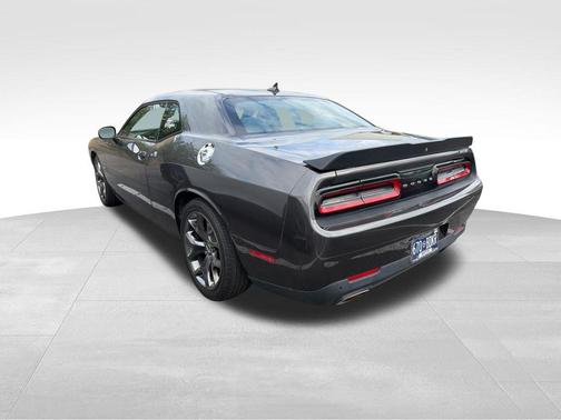 Granite Pearlcoat 2016 Dodge Challenger SXT