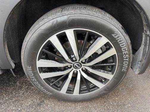 2024 Nissan Pathfinder Platinum 4WD