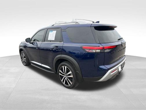 2024 Nissan Pathfinder Platinum 4WD