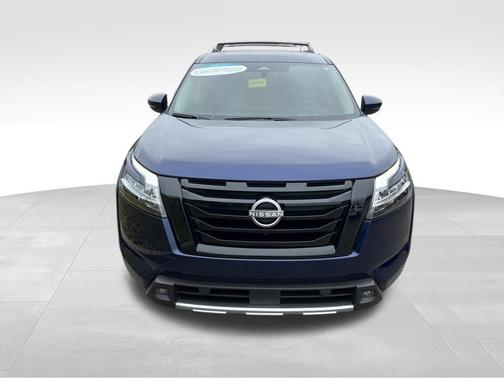 2024 Nissan Pathfinder Platinum 4WD