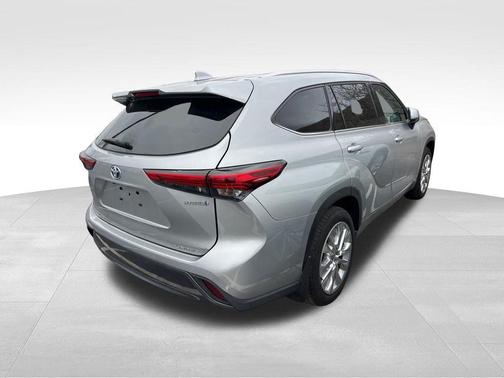 2023 Toyota Highlander Hybrid Limited