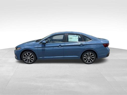 Monterey Blue Pearl 2026 Volkswagen Jetta 1.4T SE