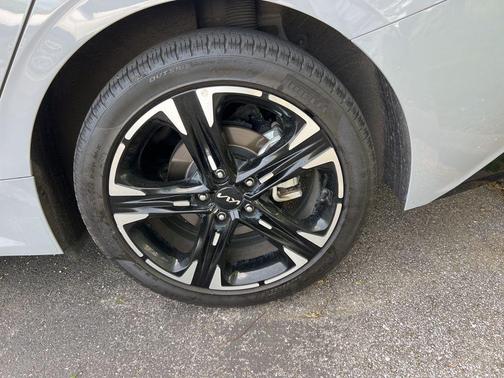 Wolf Gray 2023 Kia K5 GT-Line