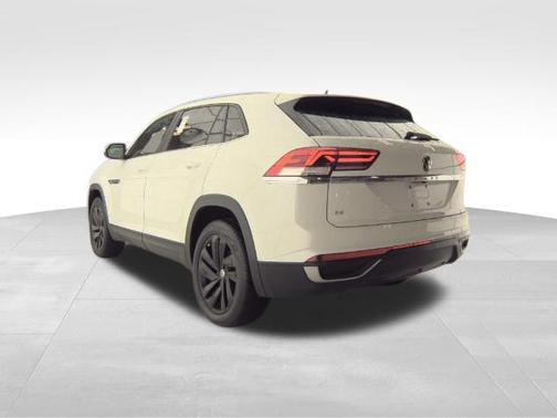 2022 Volkswagen Atlas Cross Sport 2.0T SE w/Technology