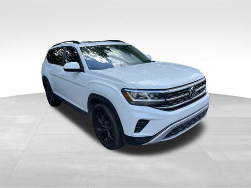 Pure White 2023 Volkswagen Atlas 3.6L SE w/Technology
