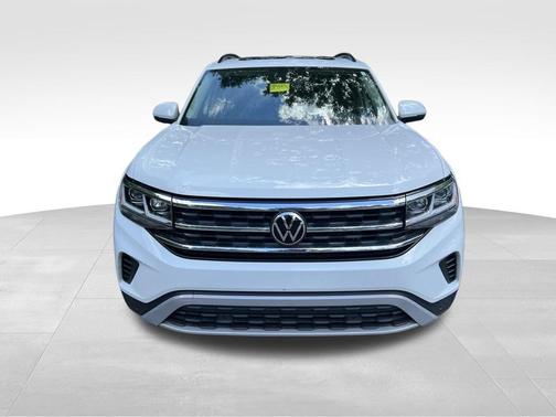 Pure White 2023 Volkswagen Atlas 3.6L SE w/Technology