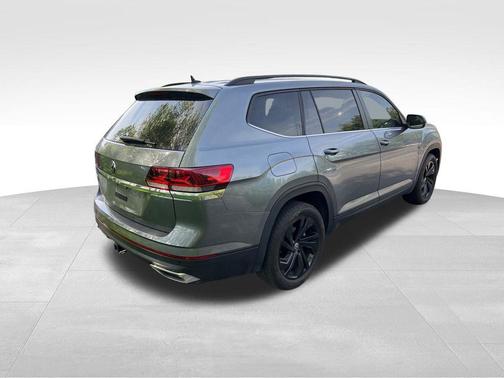2023 Volkswagen Atlas 3.6L SE w/Technology