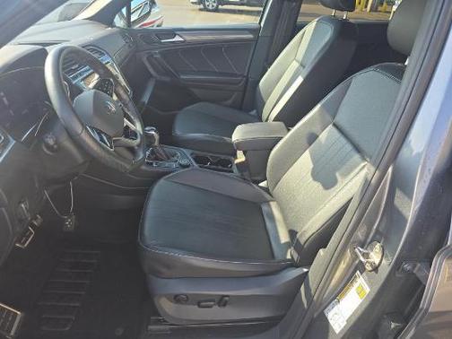 2022 Volkswagen Tiguan 2.0T SE R-Line Black 4MOTION