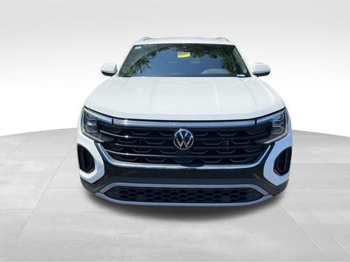 Pure White 2024 Volkswagen Atlas Cross Sport 2.0T SE w/Technology