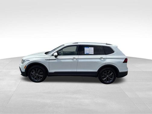 Opal White 2023 Volkswagen Tiguan 2.0T SE