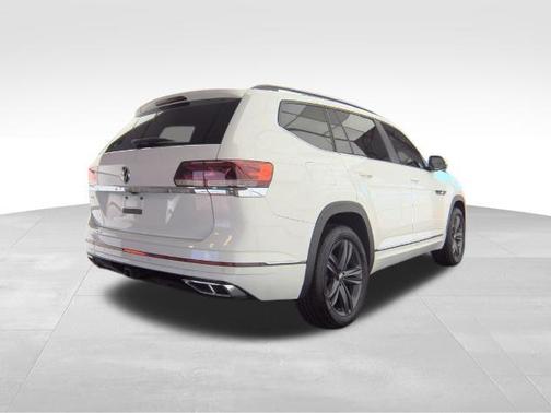 Pure White 2021 Volkswagen Atlas 3.6L SE w/Technology