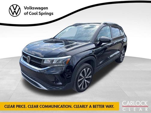 Deep Black Pearl 2024 Volkswagen Taos 1.5T SE