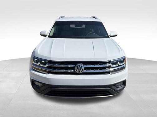 Pure White 2019 Volkswagen Atlas 3.6L SE w/Technology
