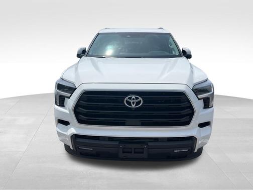 Ice Cap 2023 Toyota Sequoia SR5