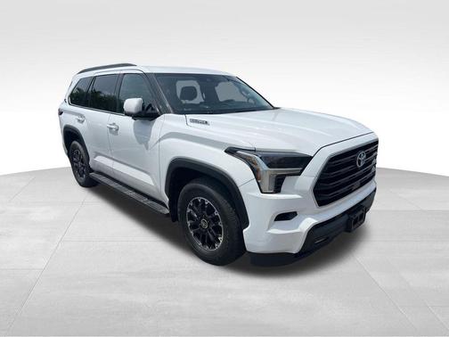 Ice Cap 2023 Toyota Sequoia SR5