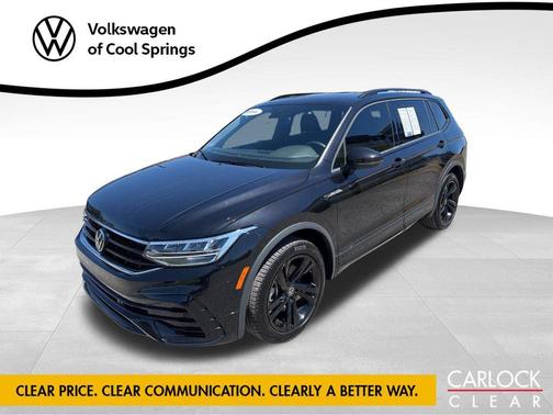 Deep Black Pearl 2024 Volkswagen Tiguan 2.0T SE R-Line Black