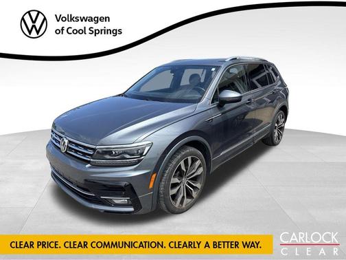 Platinum Gray Metallic 2018 Volkswagen Tiguan 2.0T SEL