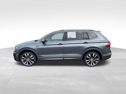 Platinum Gray Metallic 2018 Volkswagen Tiguan 2.0T SEL