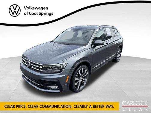 Platinum Gray Metallic 2018 Volkswagen Tiguan 2.0T SEL