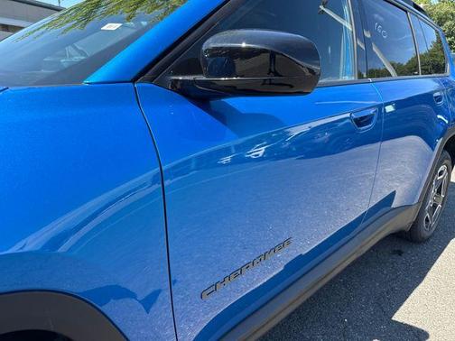 Hydro Blue Pearlcoat 2026 Jeep Cherokee LAREDO/LIMITED
