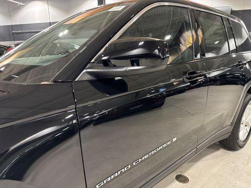 2025 Jeep Grand Cherokee Laredo X