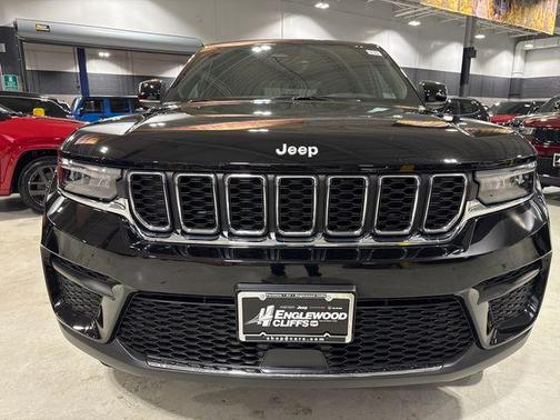 2025 Jeep Grand Cherokee Laredo X