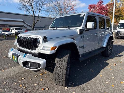 Silver Zynith Clearcoat 2024 Jeep Wrangler High Altitude 4xe